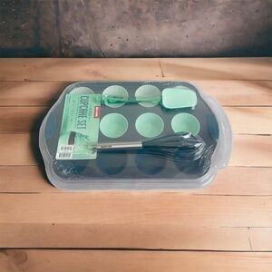 NIB Art+Cook 15-Pc Cupcake Pan Silicone Liners & Tools Set Mint Green Baking Set